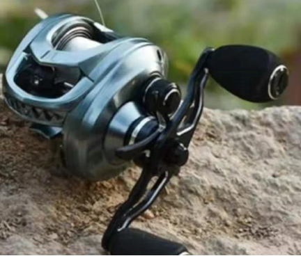 The more bearings, the more durable the fishing wheel, the lighter the operation