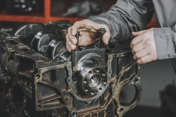 How to cool the hot lathe spindle bearing?